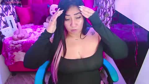 zoe_naughty22 online show from April 29, 2026, 3:32 am