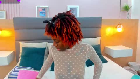 Snapshot of zoe_novakk chatting on October 1, 2025, 2:45 pm Zoe Novakk online show from October 1, 2025, 2:45 pm