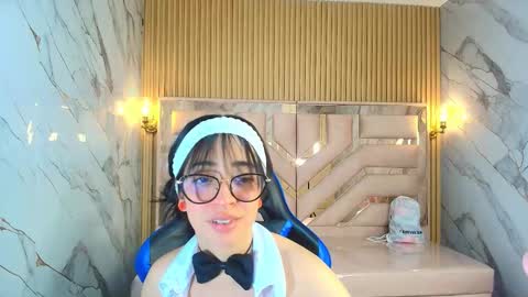 Snapshot of zoe_r_ chatting on November 27, 2025, 3:19 am Zoe online show from November 27, 2025, 3:19 am