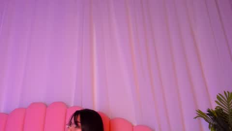 Zoe online show from February 15, 2025, 8:22 pm