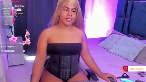 Snapshot of zoe_rosee4 chatting on June 22, 2026, 3:31 pm zoe_rosee4 online show from June 22, 2026, 3:31 pm