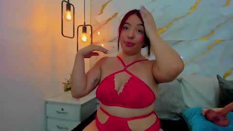 Snapshot of zoe_ross1 chatting on May 8, 2026, 11:32 pm Zoe online show from May 8, 2026, 11:32 pm