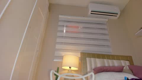 Snapshot of zoe_sky_ chatting on January 29, 2025, 5:45 pm Hi guys i am Zoe online show from January 29, 2025, 5:45 pm