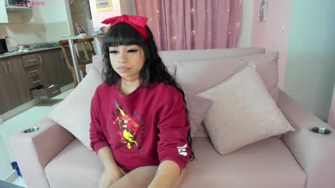 zoe_sullivan_ online show from January 16, 2025, 9:37 am