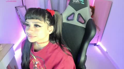 zoe_sullivan_ online show from February 8, 2025, 8:52 am