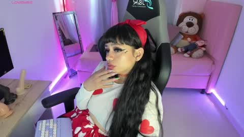 zoe_sullivan_ online show from February 14, 2025, 12:57 pm