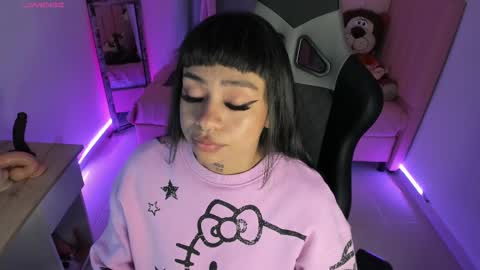 zoe_sullivan_ online show from February 22, 2025, 9:56 am