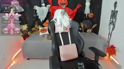 zoe_sullivan_ online show from October 9, 2025, 10:24 am