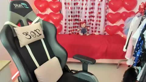 zoe_sullivan_ online show from February 14, 2026, 9:06 am