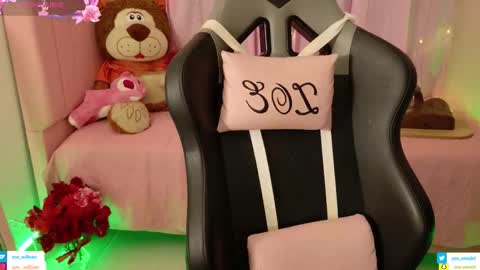 zoe_sullivan_ online show from March 7, 2026, 9:17 am