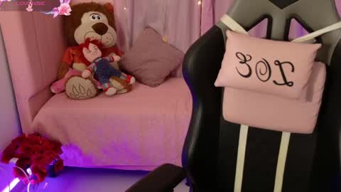 Snapshot of zoe_sullivan_ chatting on May 20, 2026, 9:15 am zoe_sullivan_ online show from May 20, 2026, 9:15 am
