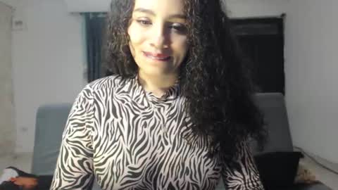 Snapshot of zoe_tai chatting on February 24, 2026, 10:02 am zoe tai online show from February 24, 2026, 10:02 am