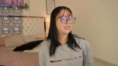 Snapshot of zoe_xra chatting on June 26, 2026, 8:57 pm Zoe online show from June 26, 2026, 8:57 pm