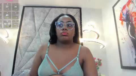 Zoe online show from July 13, 2026, 1:36 pm
