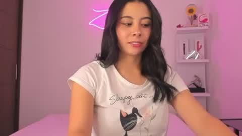zoecams online show from July 2, 2026, 2:44 am