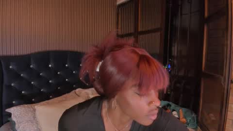 Zoecarrter online show from March 18, 2026, 1:42 am