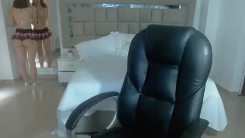 ZOE online show from November 5, 2025, 3:45 pm