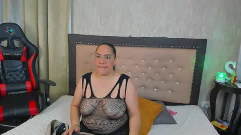 Snapshot of zoedeleon chatting on July 12, 2026, 7:16 pm zoedeleon online show from July 12, 2026, 7:16 pm