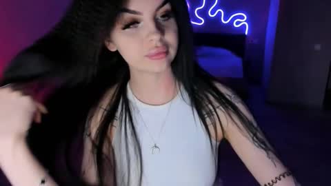 zoedrift online show from October 20, 2025, 1:44 pm