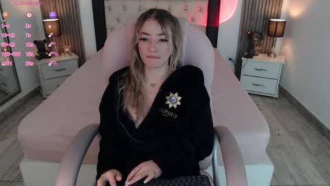 zoe online show from March 12, 2025, 9:55 am