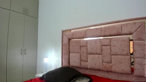 Snapshot of zoee_lov chatting on January 10, 2025, 6:09 am zoee online show from January 10, 2025, 6:09 am