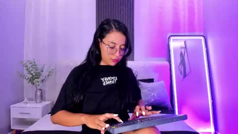 Zoe 3 online show from July 9, 2026, 5:39 pm