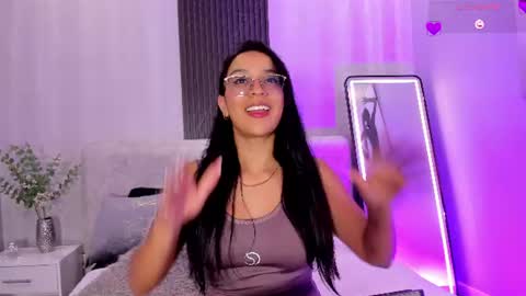 Zoe 3 online show from July 24, 2026, 5:55 pm