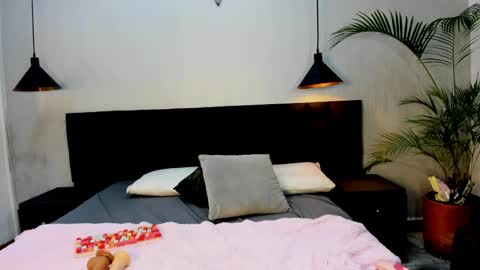 Zoe online show from March 17, 2026, 2:20 pm