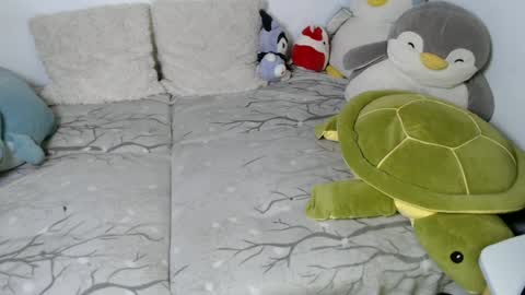 Snapshot of zoeeeth__ chatting on June 25, 2026, 5:12 am Zoe online show from June 25, 2026, 5:12 am