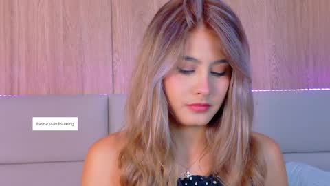 Snapshot of zoehangel chatting on May 6, 2026, 11:04 am Zoe online show from May 6, 2026, 11:04 am