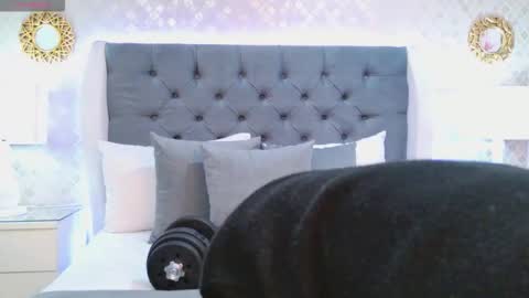 Zoe Krug online show from January 11, 2026, 3:33 am