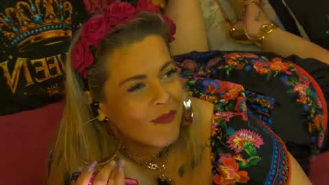 Snapshot of zoemesmerizee chatting on June 25, 2026, 5:12 am ZoeMesmerize online show from June 25, 2026, 5:12 am
