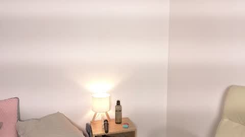 Snapshot of zoemoon1 chatting on July 10, 2026, 4:39 am zoemoon1 online show from July 10, 2026, 4:39 am