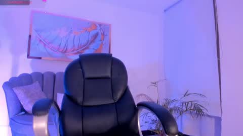 Snapshot of zoepresley chatting on October 10, 2025, 4:55 am Zoe Presley online show from October 10, 2025, 4:55 am