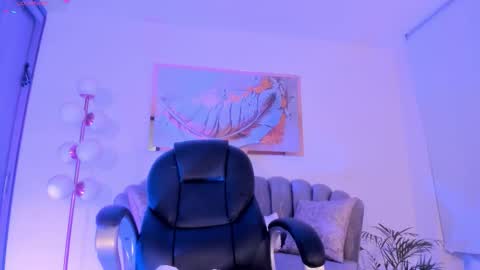 Snapshot of zoepresley chatting on November 7, 2025, 12:32 am Zoe Presley online show from November 7, 2025, 12:32 am