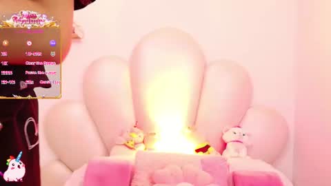 zoewillian online show from July 14, 2026, 12:46 am