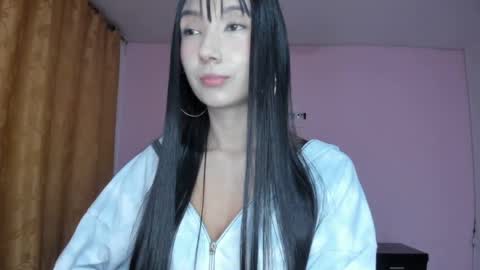 Zoey online show from April 5, 2026, 12:52 am