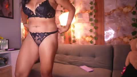 Snapshot of zoey_fox_ chatting on August 2, 2026, 1:37 am zoey fox online show from August 2, 2026, 1:37 am