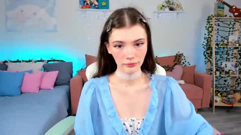 Zoey Lane online show from August 3, 2026, 4:00 am