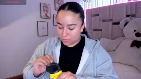 Snapshot of zoey_thommpson chatting on July 2, 2026, 9:10 pm zoey thommpson online show from July 2, 2026, 9:10 pm