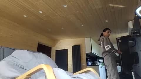 Snapshot of zoeylarkens chatting on October 5, 2025, 1:09 pm Zoey online show from October 5, 2025, 1:09 pm