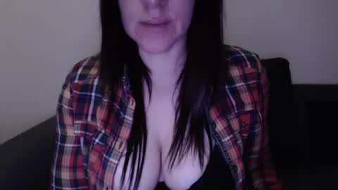 zoibee online show from January 18, 2025, 10:17 pm