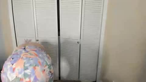 Zoie online show from January 7, 2026, 9:06 pm