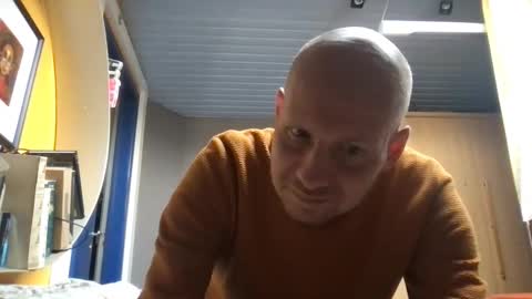 zolexthomas online show from March 8, 2026, 3:05 pm