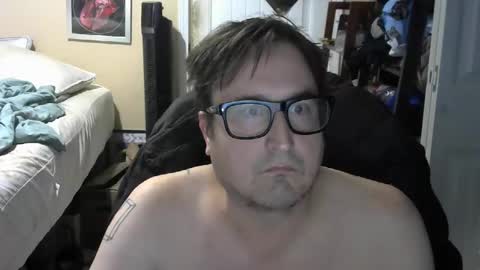 Snapshot of zone45887003 chatting on December 19, 2025, 9:38 am daddybighardonlate online show from December 19, 2025, 9:38 am