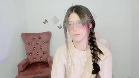 Alicie online show from November 6, 2025, 1:34 pm