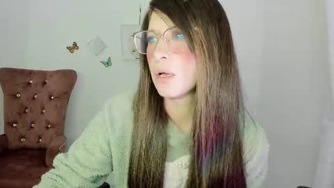 Alicie online show from December 1, 2025, 3:44 am