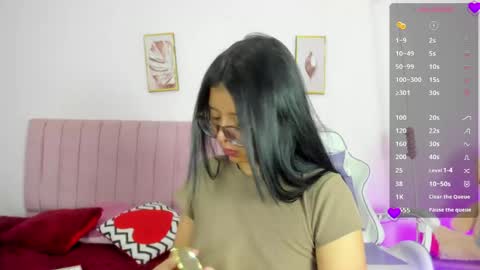 Zoe online show from April 30, 2026, 12:00 pm