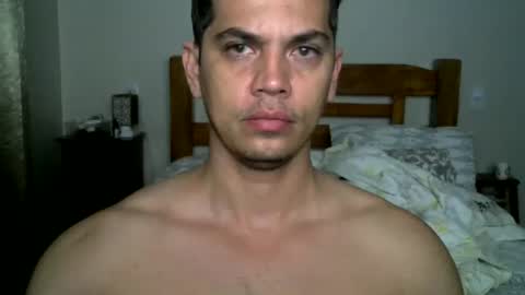 zoro_00 online show from June 9, 2026, 12:39 pm