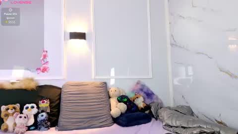 Snapshot of zorravioleta chatting on June 11, 2026, 12:25 pm Violeta online show from June 11, 2026, 12:25 pm